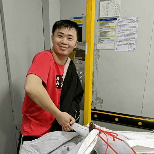 福建30岁单身帅哥真诚找对象-驻马店征婚相亲网