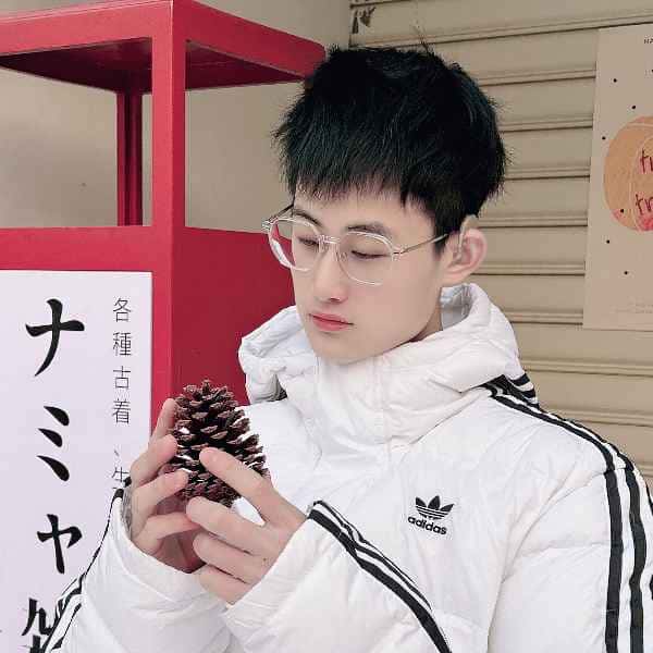 浙江23岁单身帅哥真诚找对象-驻马店征婚相亲网