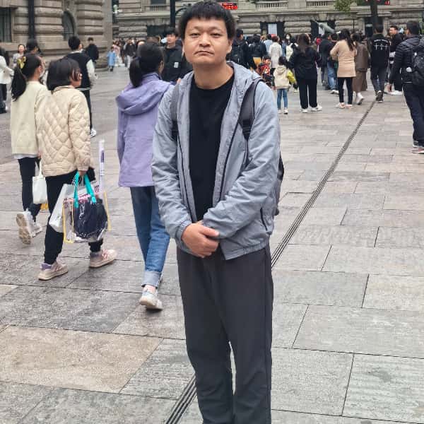 新疆36岁单身帅哥真诚找对象-驻马店征婚相亲网