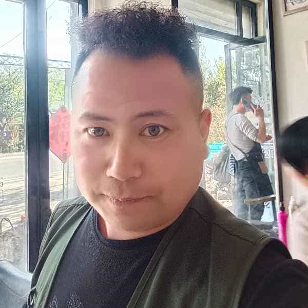 35岁岁山东单身帅哥 - 驻马店吉缘网