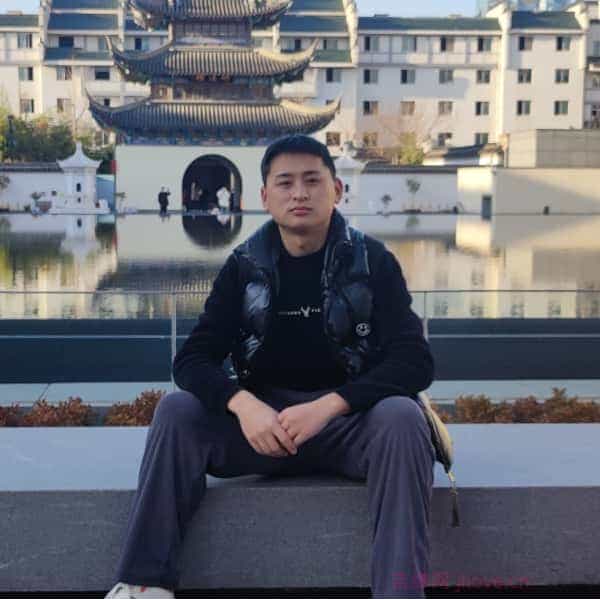 31岁岁湖北单身帅哥 - 驻马店吉缘网